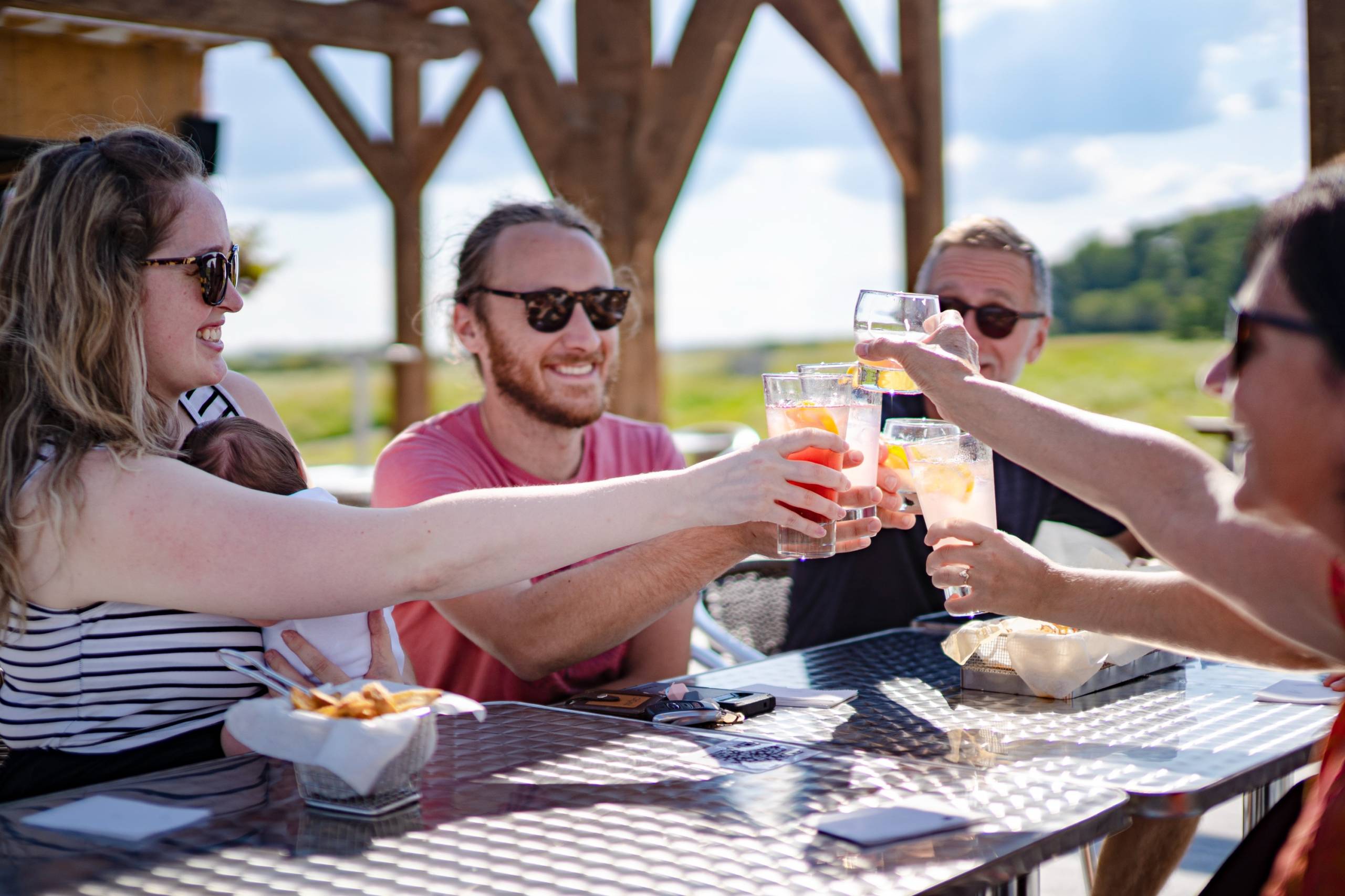 Printemps des Vins et Spiritueux de miel du Québec : des saveurs locales de la ruche au verre