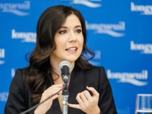 Salon international d’aéronautique de Farnborough : la mairesse Fournier en mission