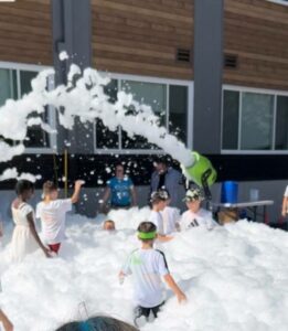 Pratiques douteuses d’un marchand de meubles itinérant