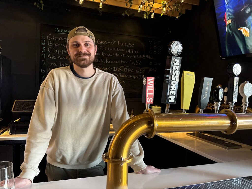 BierGarden à Longueuil : frigos vidés par la police à cause d’un timbre