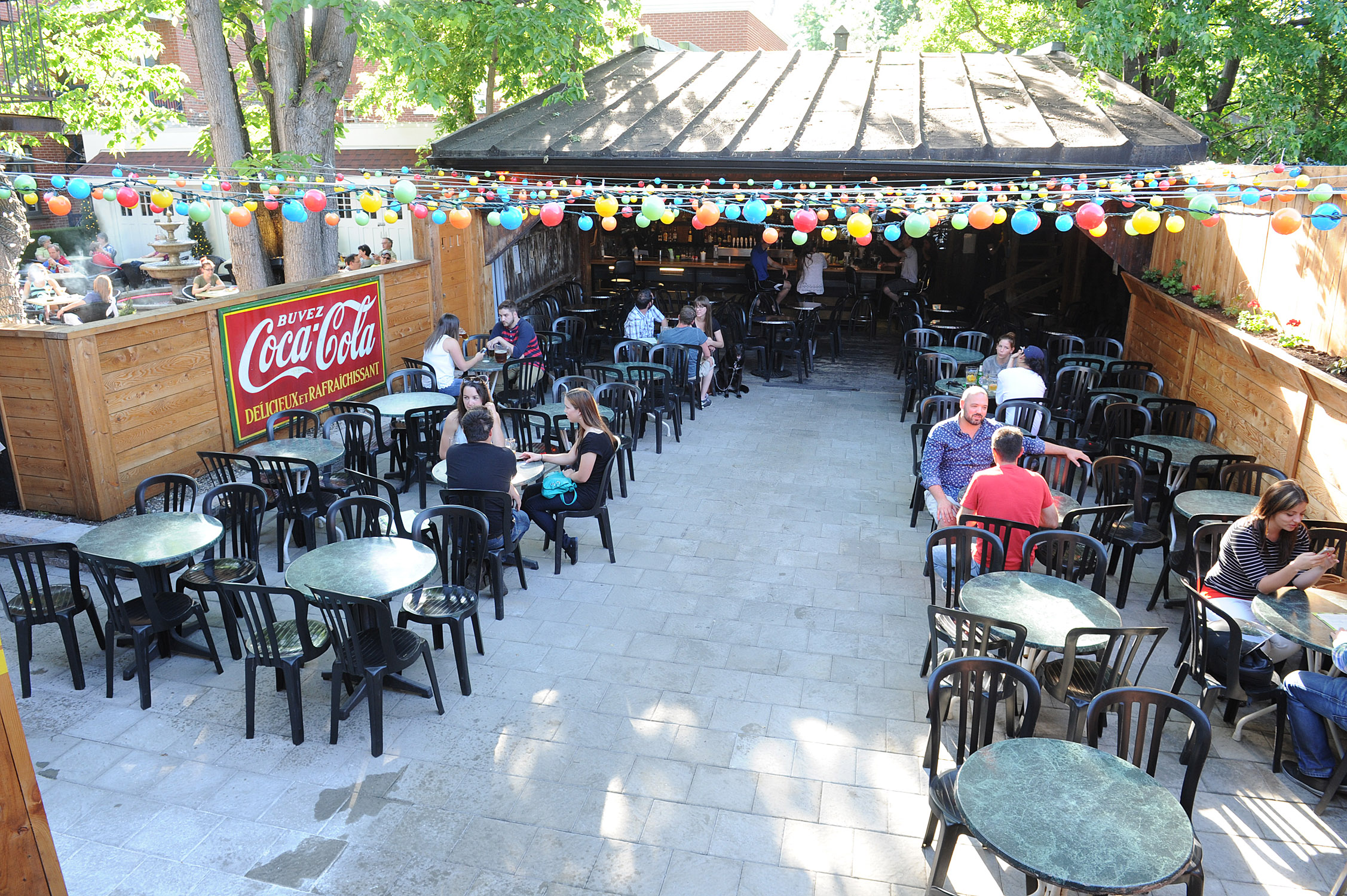 La saison des terrasses, sans le Festival des percussions