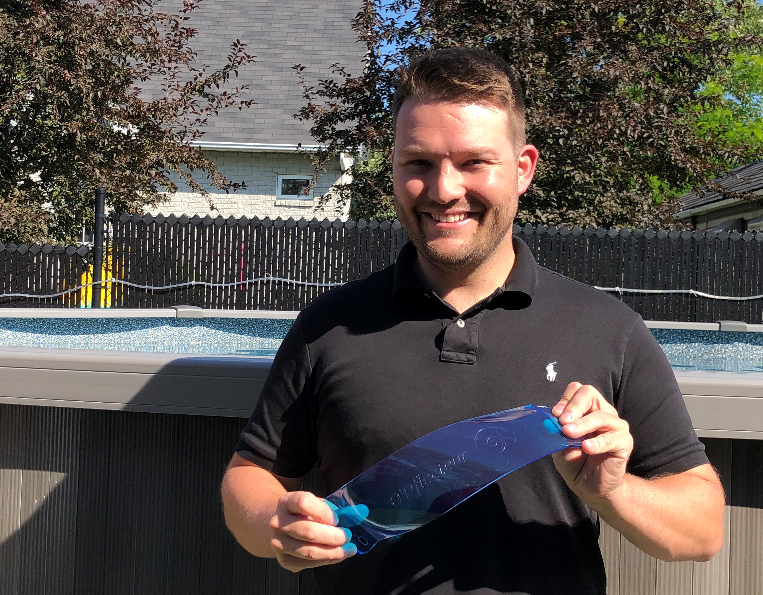 Image illustrant l'article: Avec son O’Dflecteur, Raphaël St-Hilaire veut simplifier la vie des propriétaires de piscine