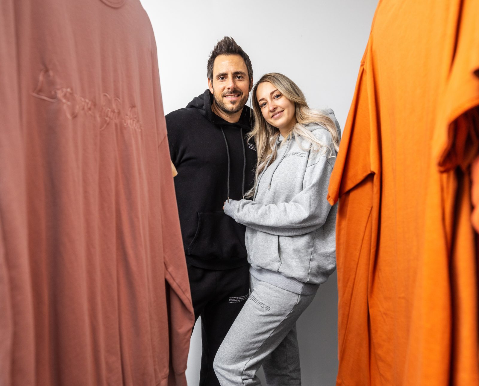 Créateurs de vêtements à la mode confortable et écoresponsable