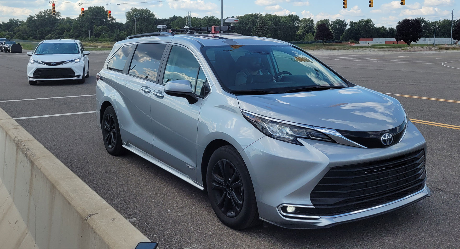 Image illustrant l'article: Toyota met à l’essai une technologie de remorquage sans attelage