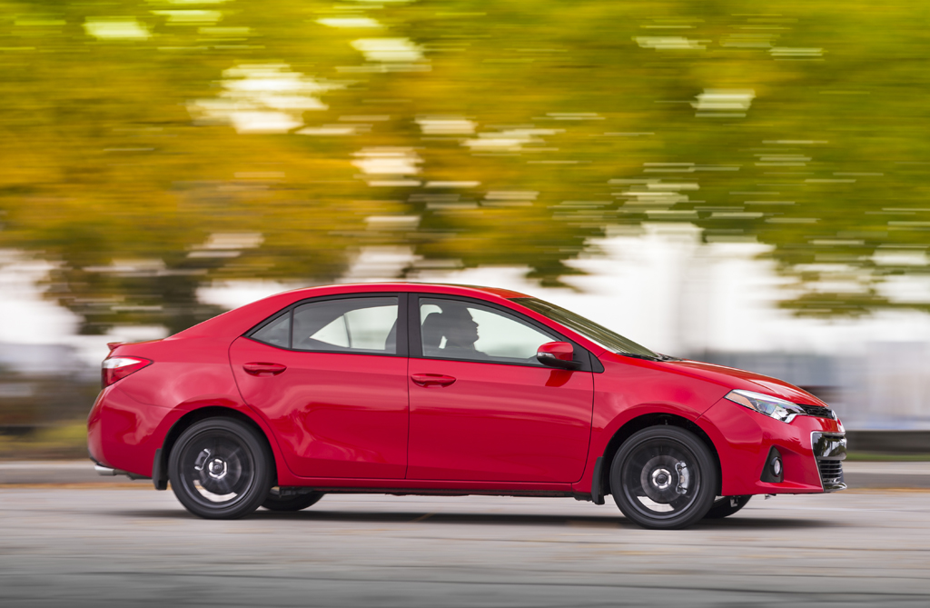 Image illustrant l'article: Les autos usagées de 10 ans ou plus combattent l’inflation