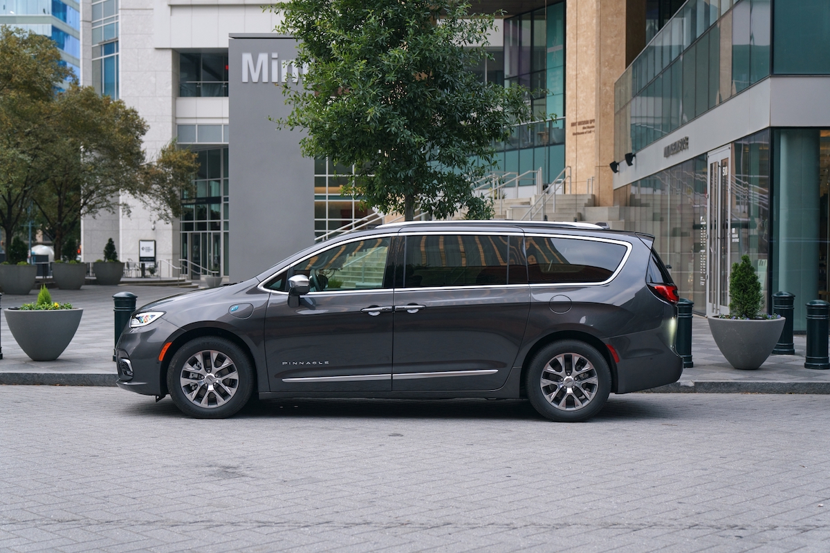Chrysler annonce une Pacifica électrique
