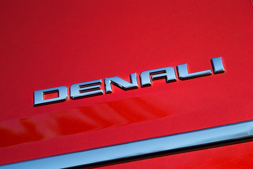 Image illustrant l'article: GMC souligne les 25 ans de ses versions Denali