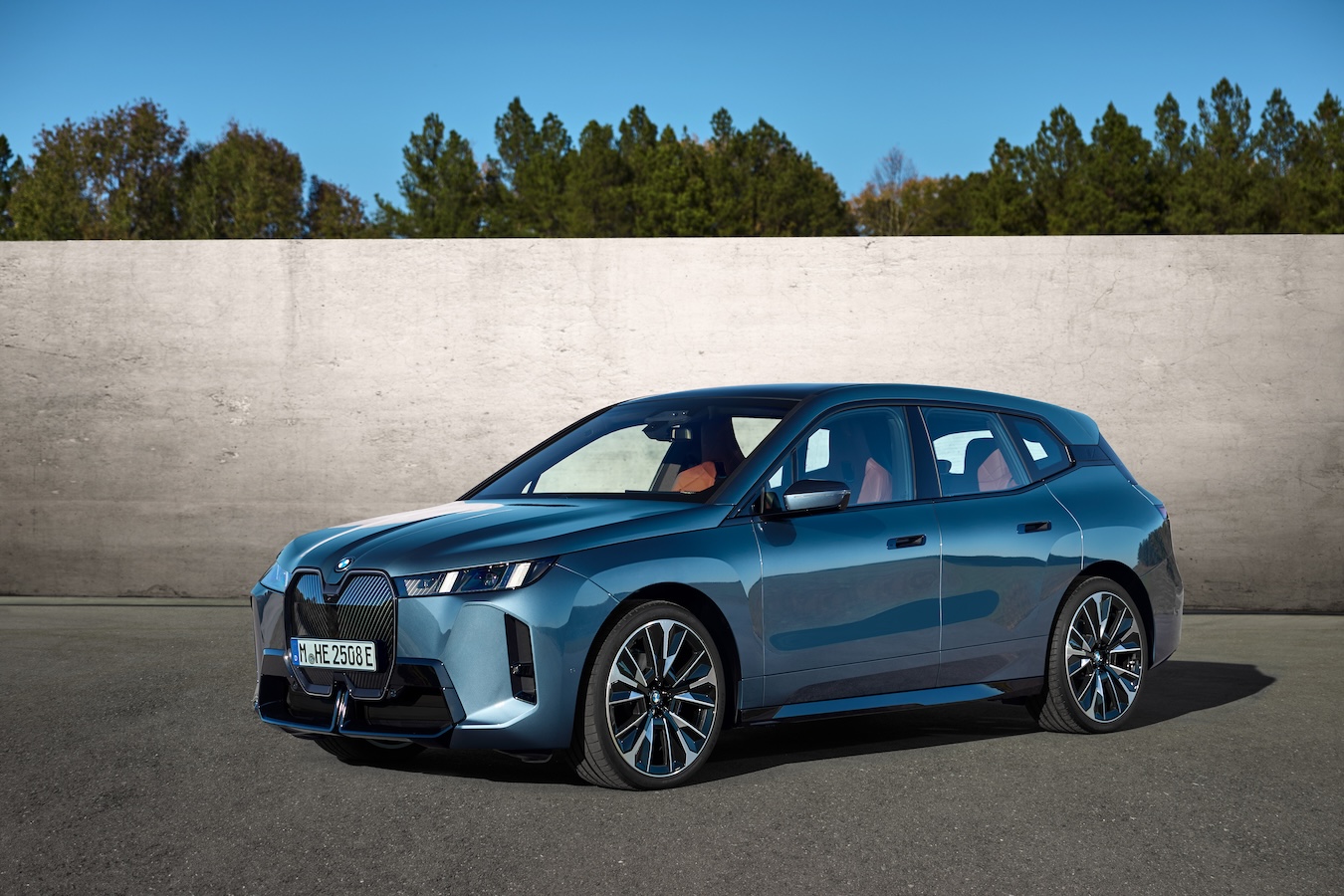BMW présente un iX retouché pour 2026