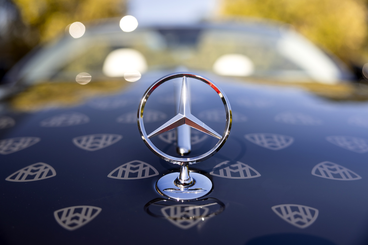 Mercedes-Benz propose jusqu’à 778 000 $ pour inciter ses employés à partir