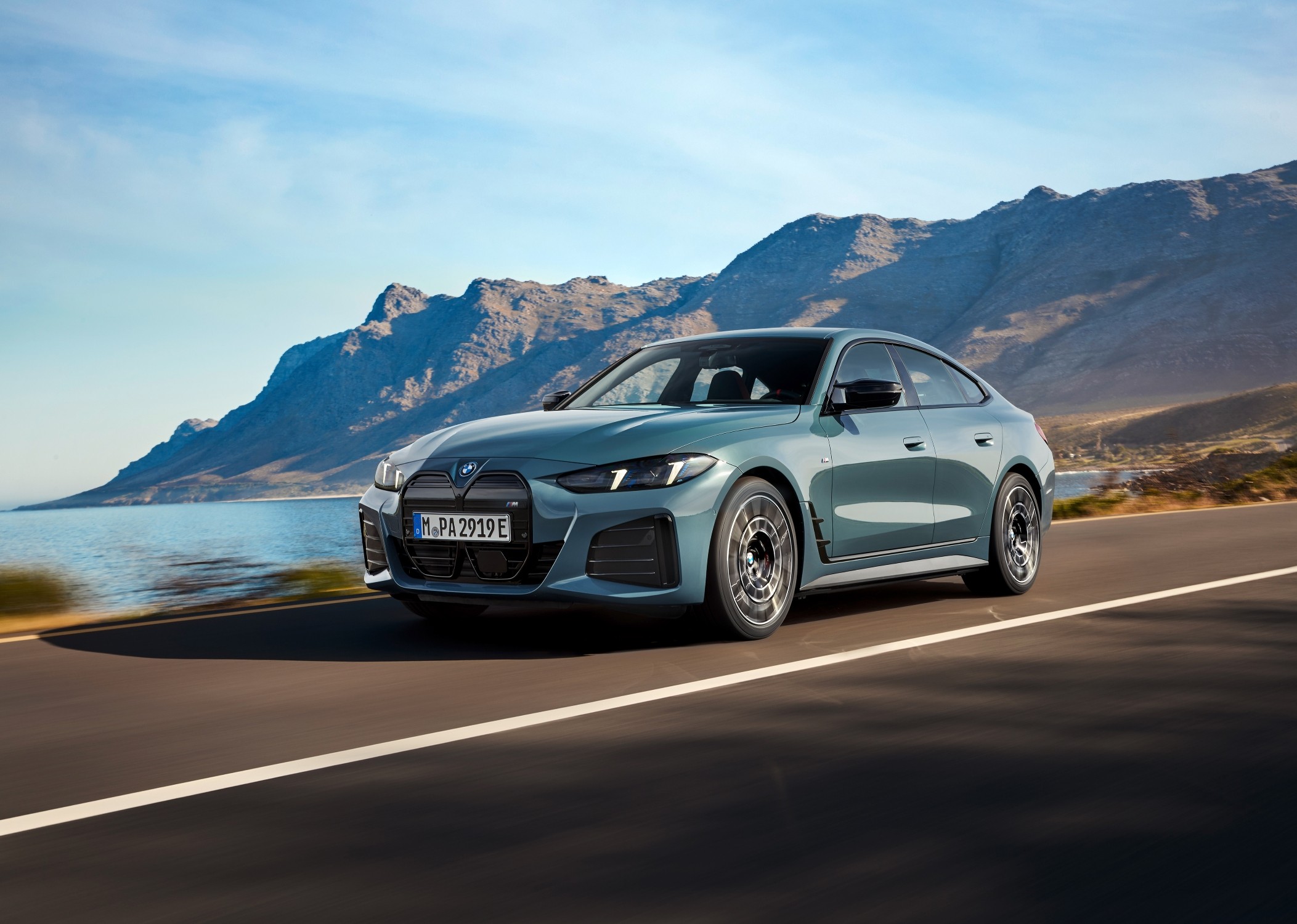 Image illustrant l'article: BMW croit que les règlementations pour les véhicules électriques mènent nulle part