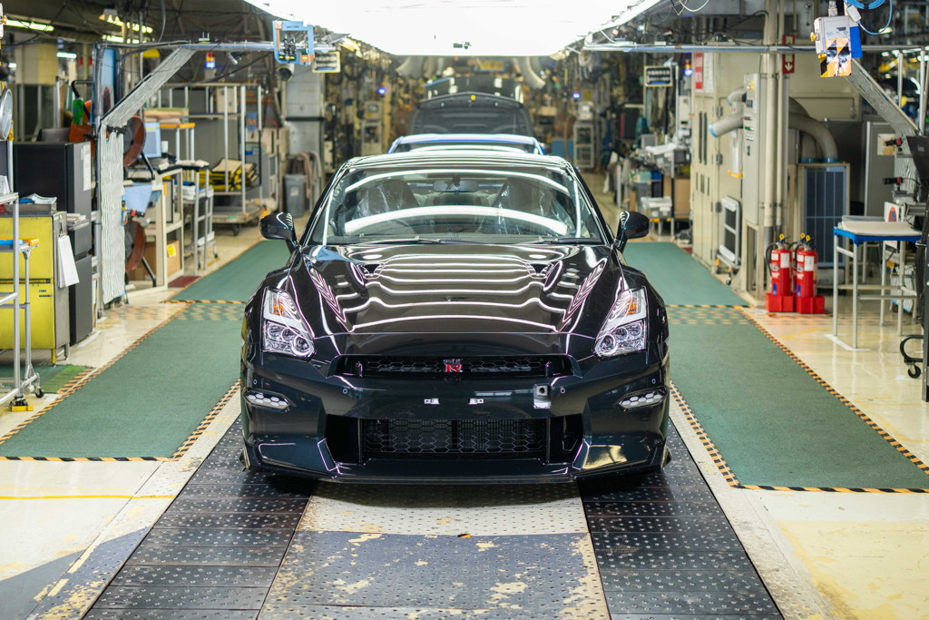 Image illustrant l'article: Nissan célèbre la fin de la production de la GT-R R35