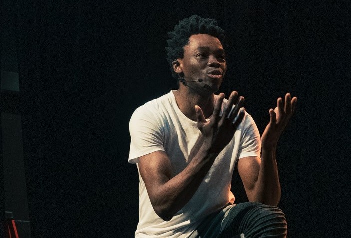 Entre frère et sœur, partager, c’est aimer!