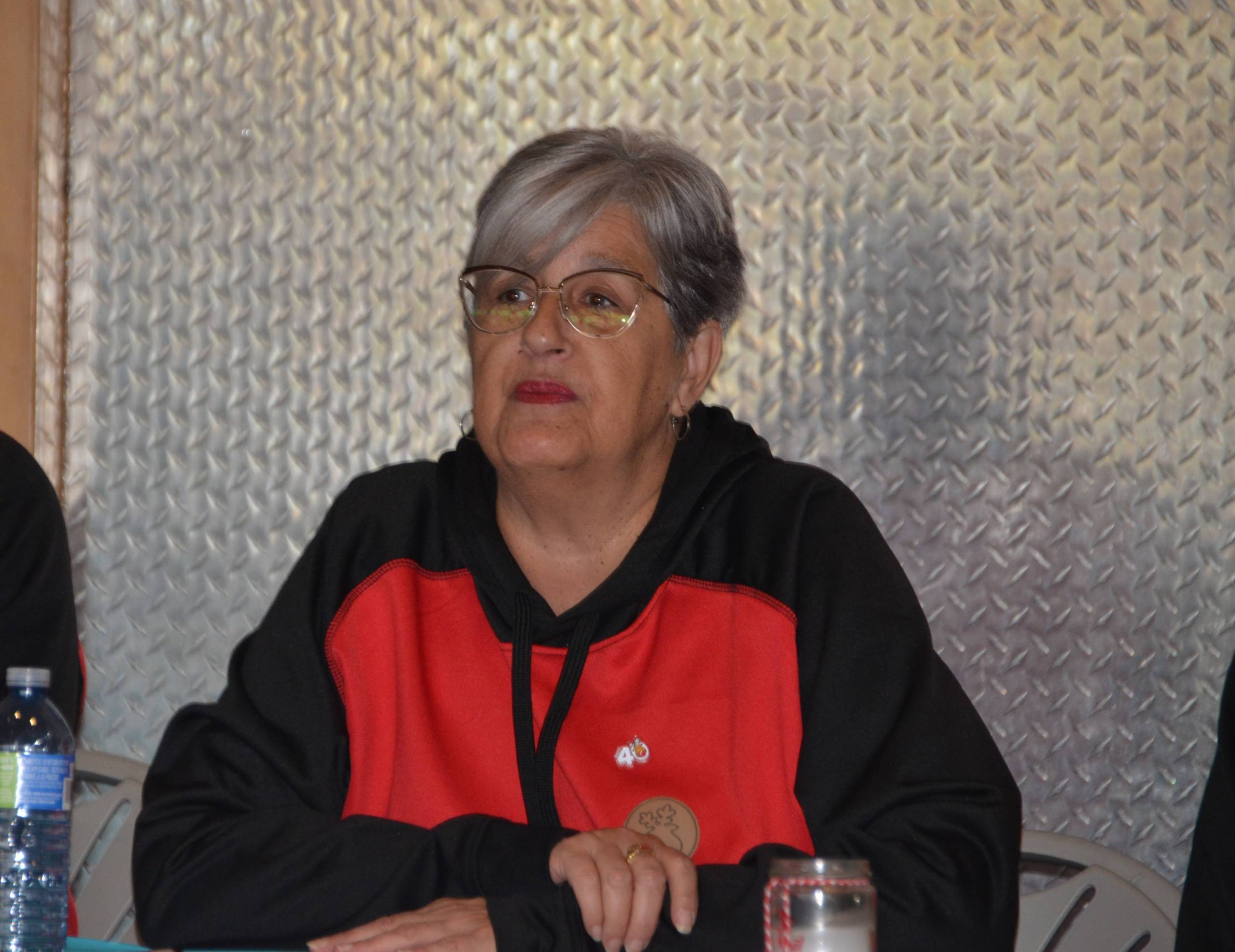 Poly Voyager Surround 80 UC: le casque suprême pour les appels et le travail