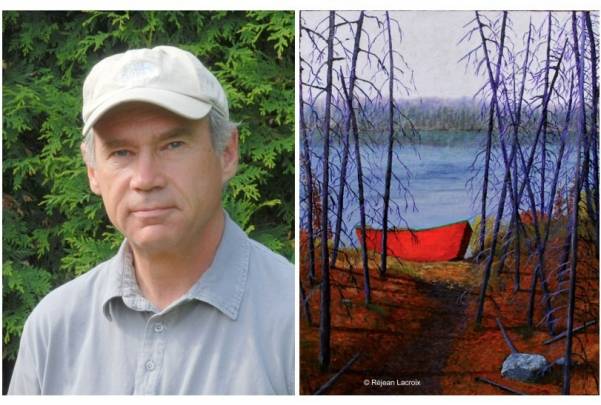 Le chat adore le poteau