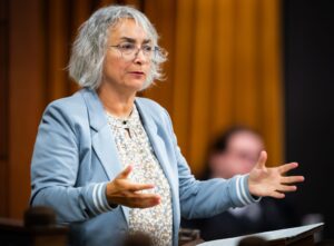 Claude DeBellefeuille déçue du budget Carney