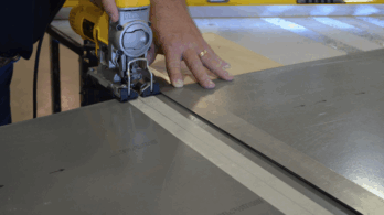 Les erreurs à éviter absolument lorsque vous découpez du stratifié