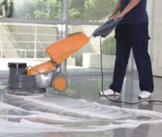 Les erreurs qui font grimper les coûts en entretien ménager commercial